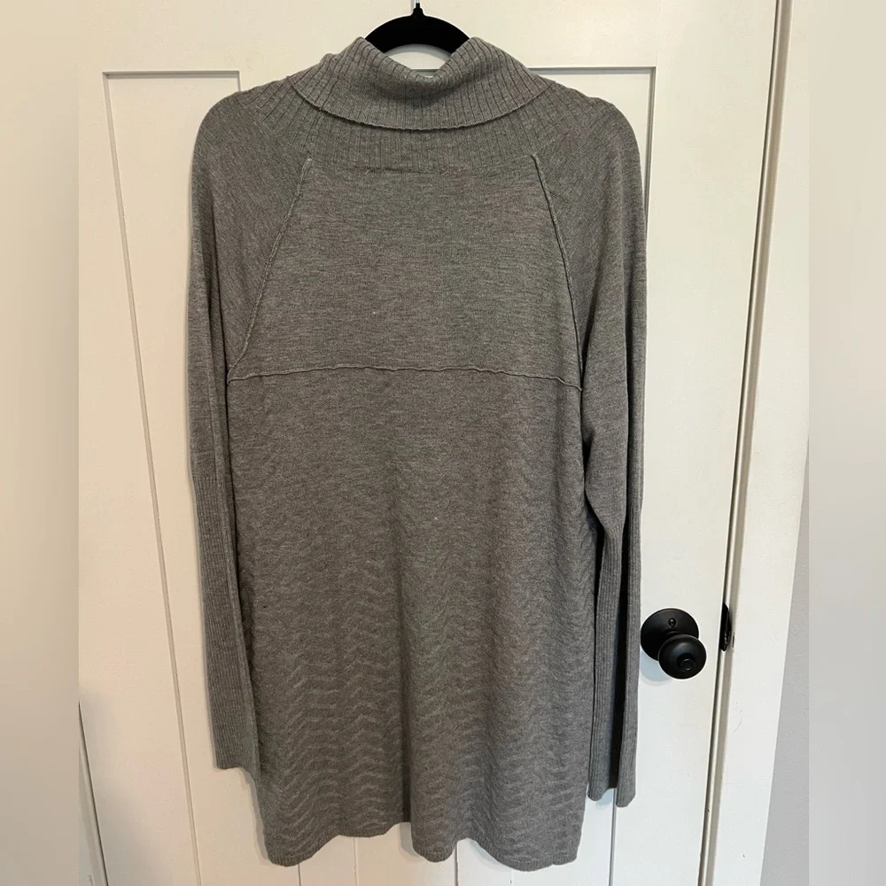 Soft Surroundings Gray Cowl Neck Sweater Raw hem detail size XL